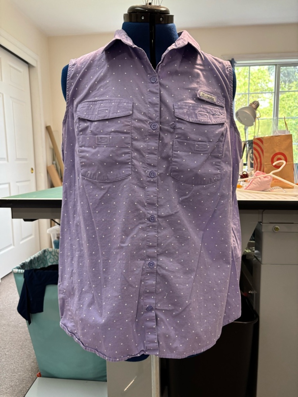 Columbia PFG women’s 1X sleeveless top, lavender with white polka dots